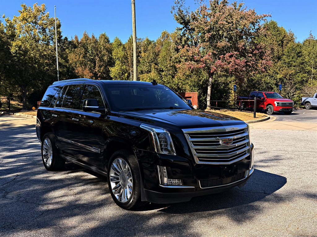 Used 2017 Cadillac Escalade Platinum AWD/4WD image 3