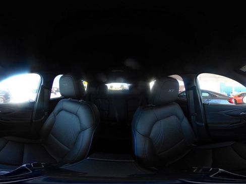 Used 2025 Buick Envista Sport Touring image 40