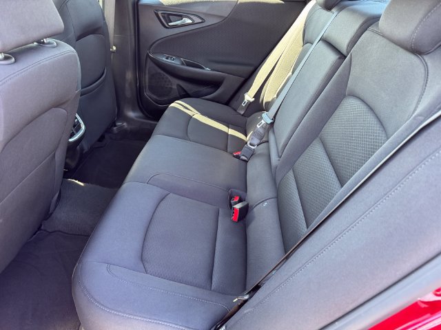 Certified 2025 Chevrolet Malibu LT FWD image 12