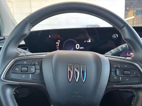 Used 2025 Buick Encore GX Preferred FWD image 30