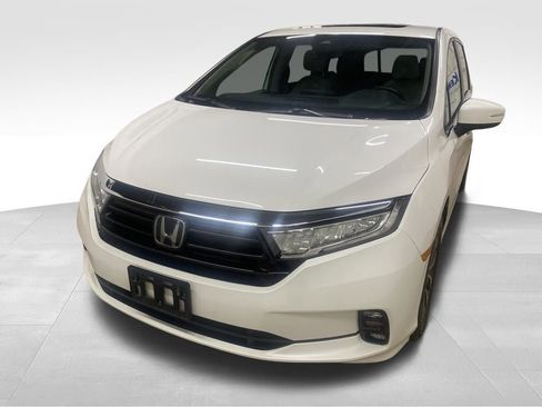 Used 2023 Honda Odyssey EX-L image 2