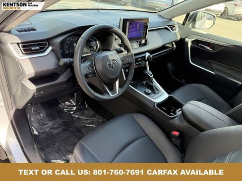 Used 2025 Toyota RAV4 XLE Premium AWD/4WD image 31