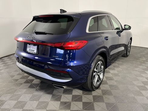 New 2025 Audi Q5 Prestige image 9