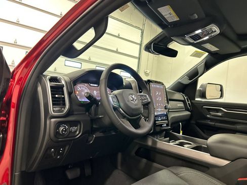 New 2026 RAM 1500 Big Horn AWD/4WD image 19