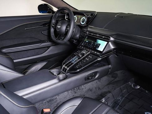 New 2026 Aston Martin V8 Vantage Coupe image 17