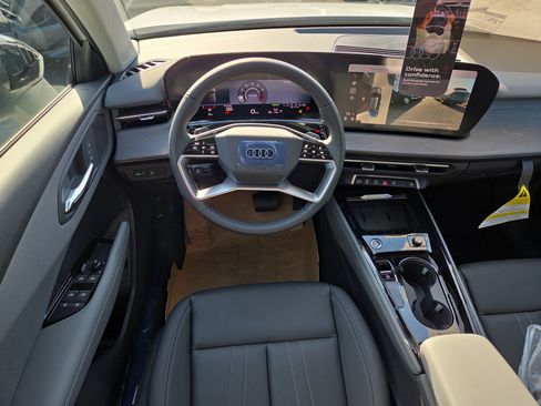 New 2026 Audi Q3 quattro 2.0T AWD/4WD image 7