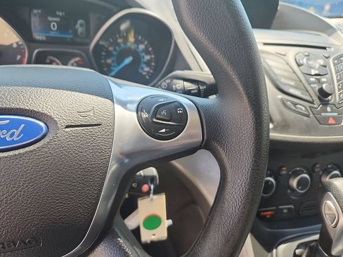 Used 2016 Ford Escape SE FWD image 16