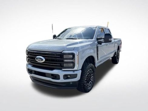 Used 2026 Ford F250 Platinum AWD/4WD image 3