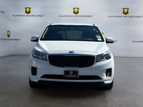Used 2017 Kia Sedona L FWD image 8