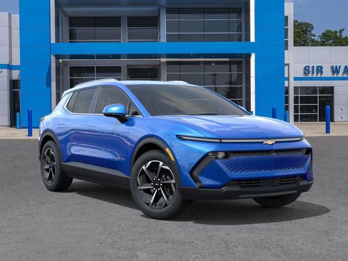 New 2026 Chevrolet Equinox EV LT image 7