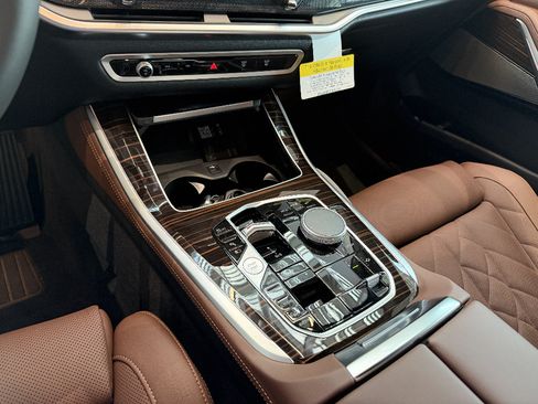 New 2026 BMW X5 xDrive50e AWD/4WD image 10