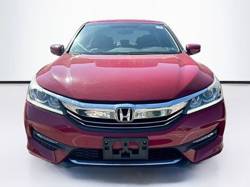 Used 2017 Honda Accord Sport Special Edition image 2