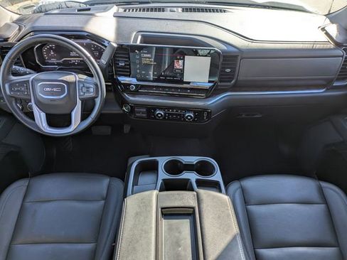 Used 2025 GMC Sierra 1500 SLT AWD/4WD image 16