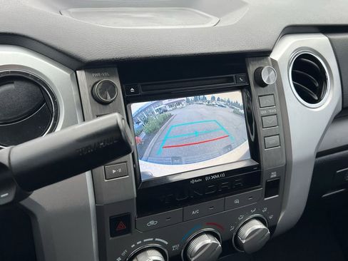 Used 2018 Toyota Tundra SR5 w/ TRD Off Road Package image 23