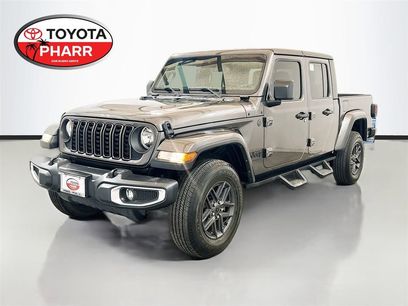 Used 2024 Jeep Gladiator Sport