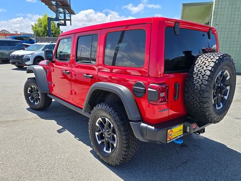 Used 2025 Jeep Wrangler Unlimited Rubicon 4xe w/ Safety Group AWD/4WD image 3