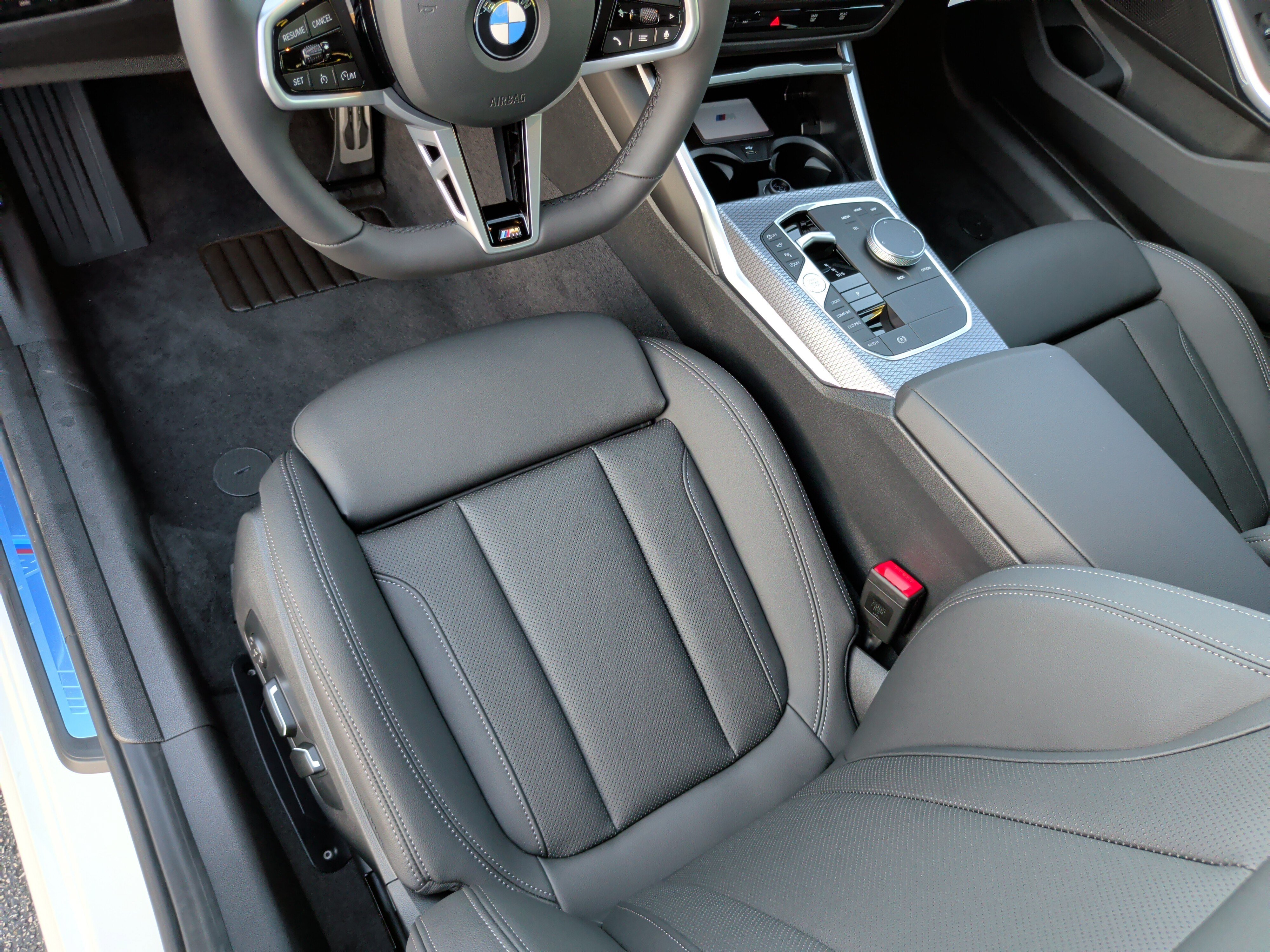 Used 2026 BMW 330i Sedan w/ M Sport Package RWD image 16