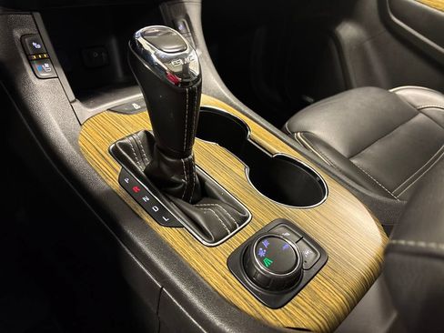 Used 2019 GMC Acadia Denali w/ Technology Package FWD image 44