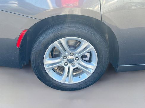 Used 2022 Dodge Charger SXT image 32