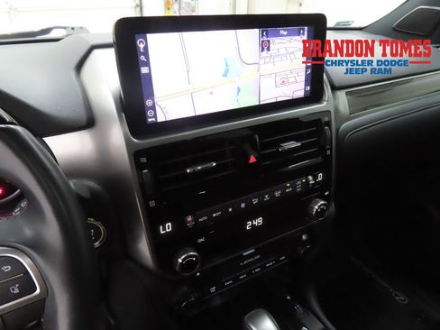 Used 2023 Lexus GX 460 Premium w/ Premium Package AWD/4WD image 16