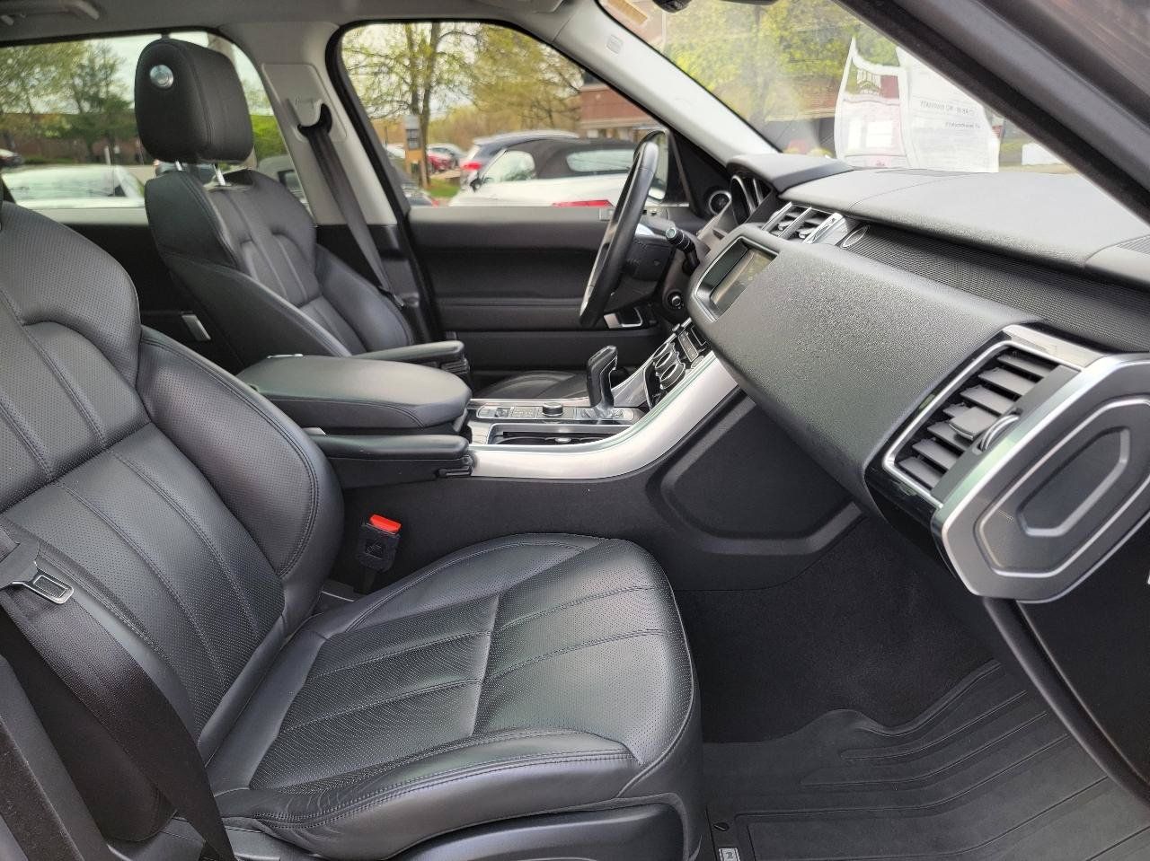 Used 2017 Land Rover Range Rover Sport HSE AWD/4WD image 22