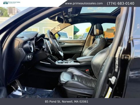 Used 2021 Alfa Romeo Stelvio Ti Sport AWD/4WD image 9