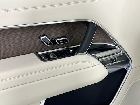New 2027 Land Rover Range Rover SE AWD/4WD image 15