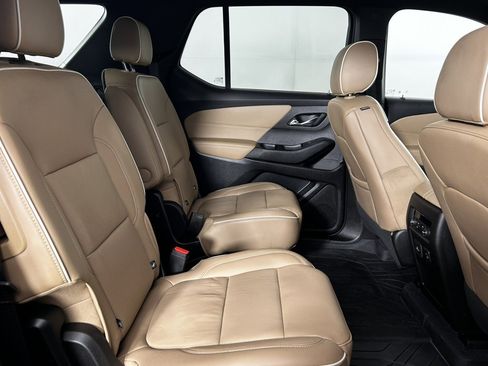 Used 2023 Chevrolet Traverse Premier AWD/4WD image 14