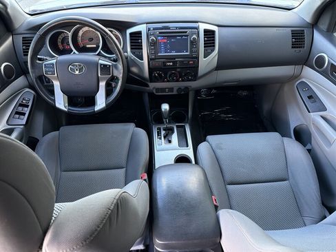 Used 2013 Toyota Tacoma PreRunner RWD image 11