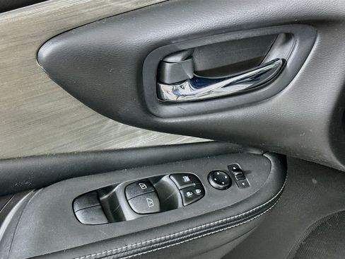 Used 2016 Nissan Murano S w/ Navigation Package FWD image 15