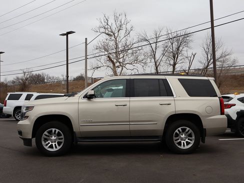 Used 2015 Chevrolet Tahoe LT w/ Luxury Package image 4