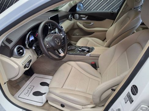 Used 2015 Mercedes-Benz C 300 4MATIC Sedan image 15