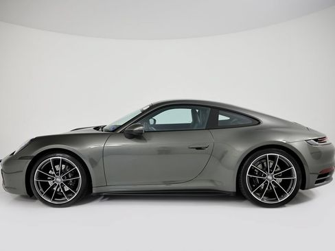 Certified 2022 Porsche 911 Carrera RWD image 2