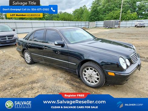 Used 2001 Mercedes-Benz E 320 4MATIC Sedan image 5