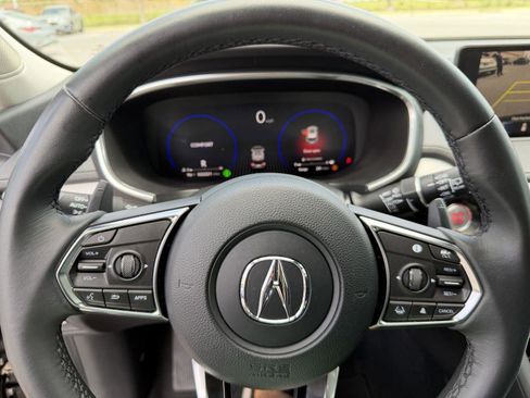 Certified 2023 Acura MDX FWD w/ Technology Package image 16