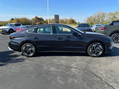 Used 2026 Hyundai Sonata SEL FWD image 2