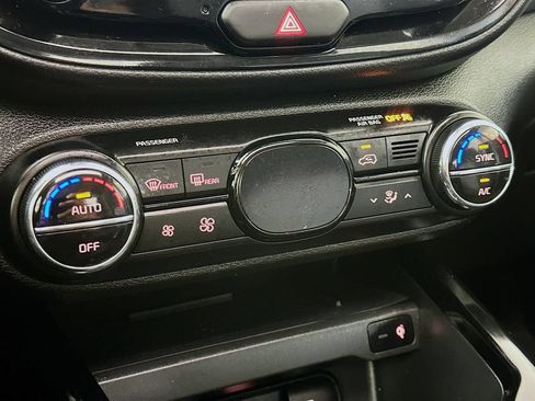 Certified 2022 Kia Soul GT-Line FWD image 24