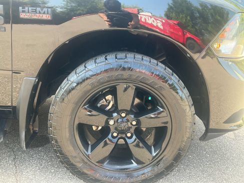 Used 2023 RAM 1500 Express w/ Wheel & Sound Group AWD/4WD image 26