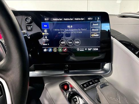 Used 2021 Chevrolet Corvette Stingray Preferred Cpe w/ Z51 Performance Package image 8