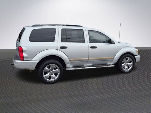 Used 2005 Dodge Durango SLT image 4