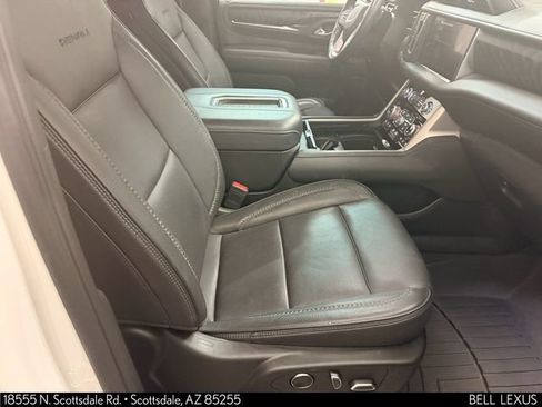 Used 2023 GMC Yukon XL Denali w/ Denali Reserve Package AWD/4WD image 12