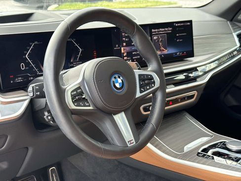 Used 2024 BMW X5 xDrive50e w/ M Sport Package AWD/4WD image 2