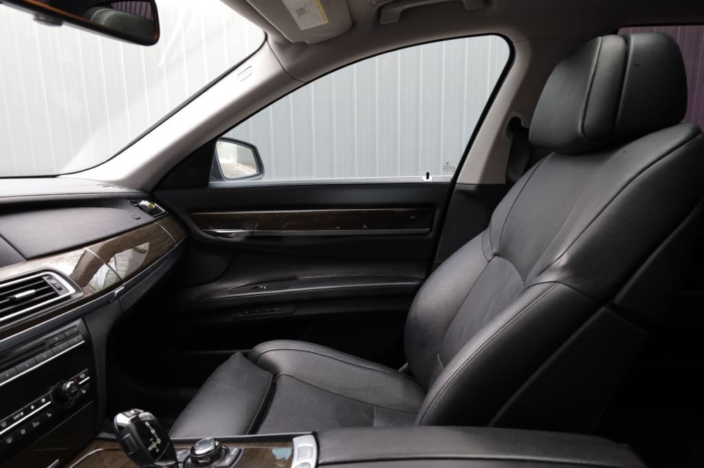 Used 2012 BMW 740Li RWD image 16