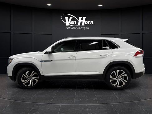 Used 2020 Volkswagen Atlas Cross Sport SEL Premium image 13