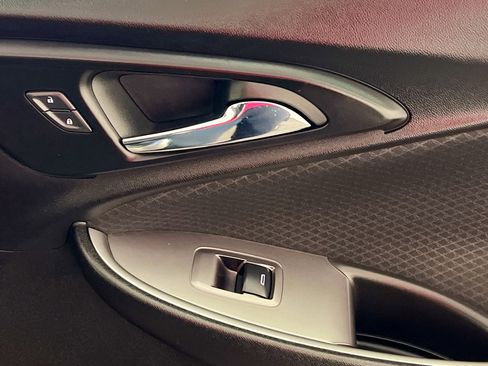 Used 2023 Chevrolet Malibu LT image 32