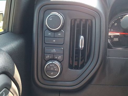 Used 2021 Chevrolet Silverado 2500 Custom w/ Custom Value Package AWD/4WD image 25