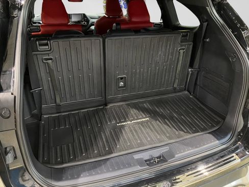 Used 2022 Toyota Highlander XSE image 23