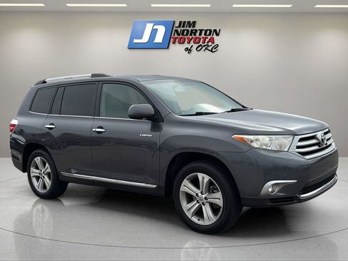 Used 2013 Toyota Highlander Limited FWD image 3