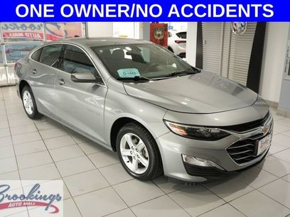 Used 2025 Chevrolet Malibu LS w/ Driver Confidence Package