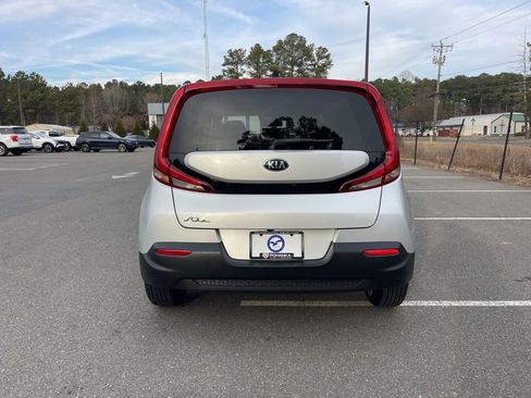 Certified 2021 Kia Soul LX image 6
